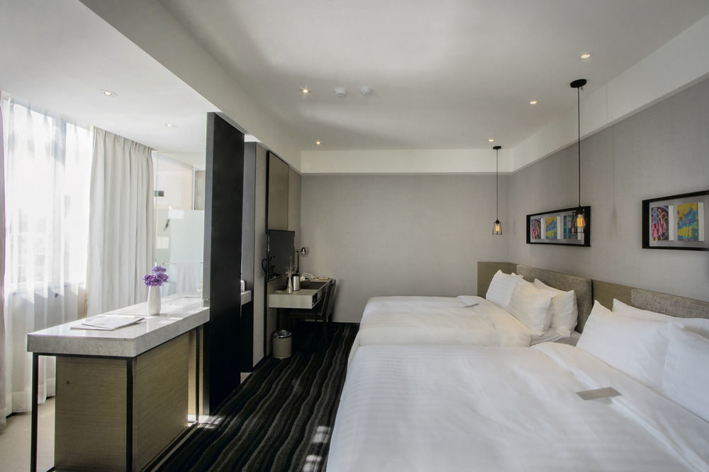 Changyu Hotel Tainan Bagian luar foto