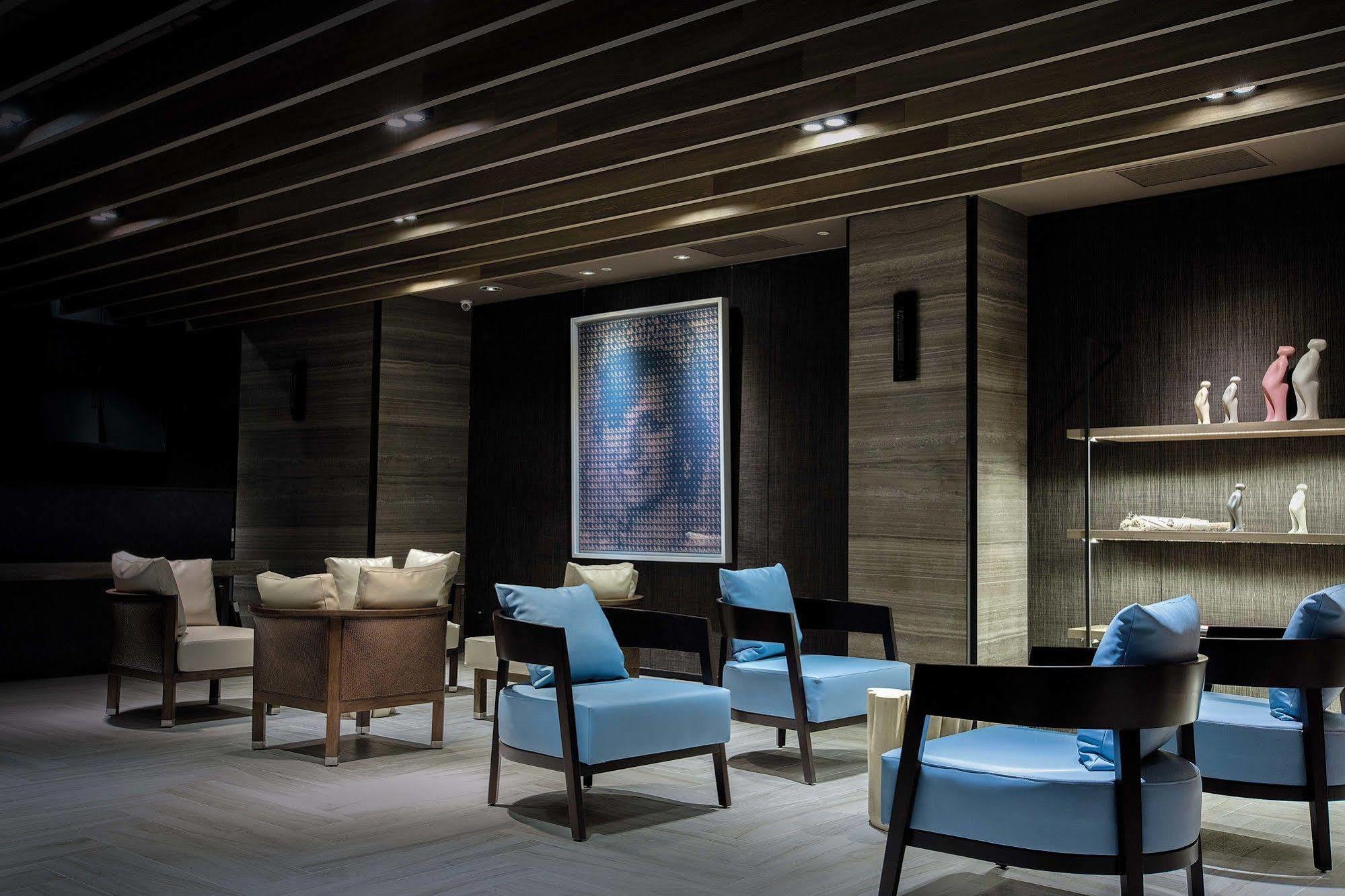 Changyu Hotel Tainan Bagian luar foto