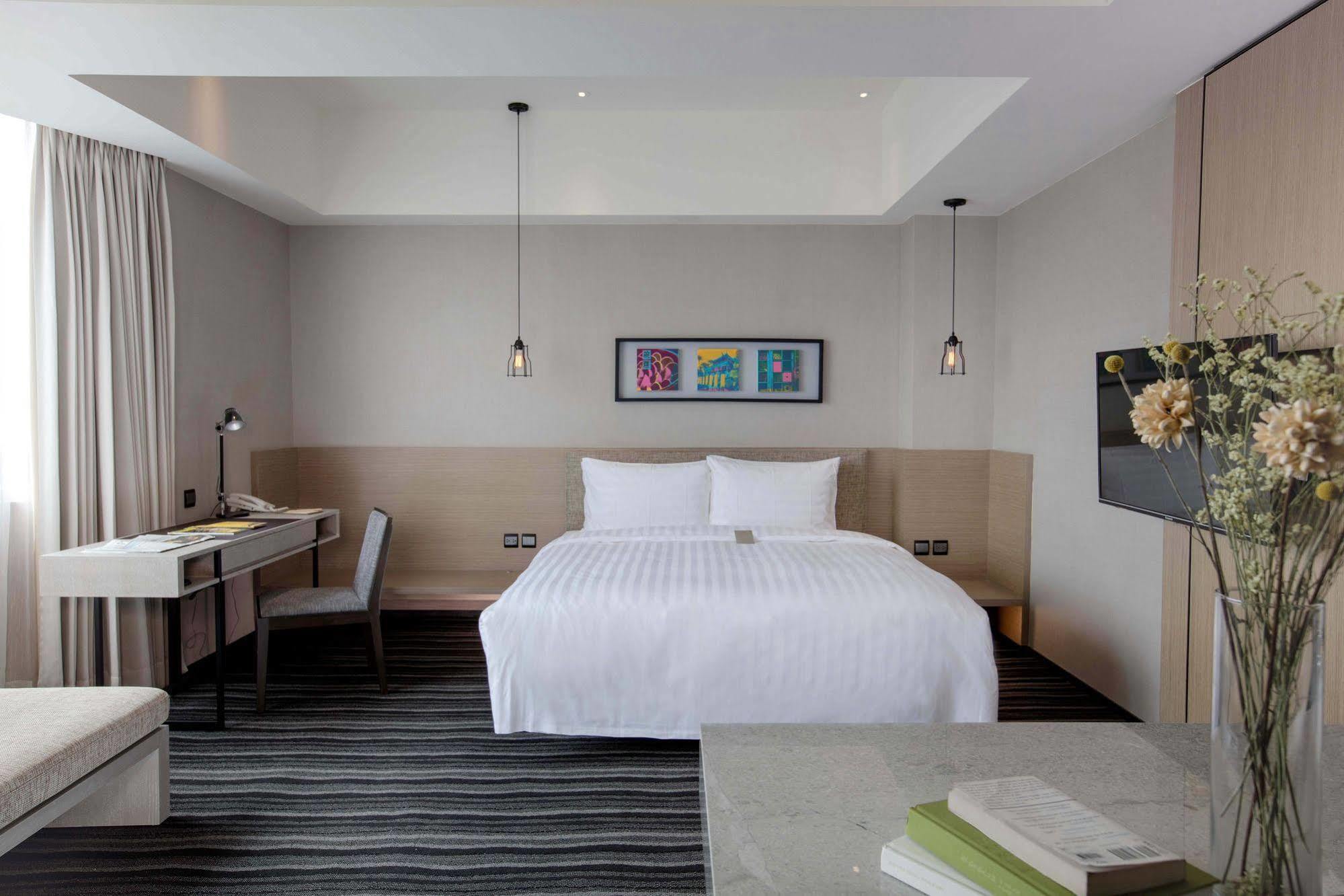 Changyu Hotel Tainan Bagian luar foto